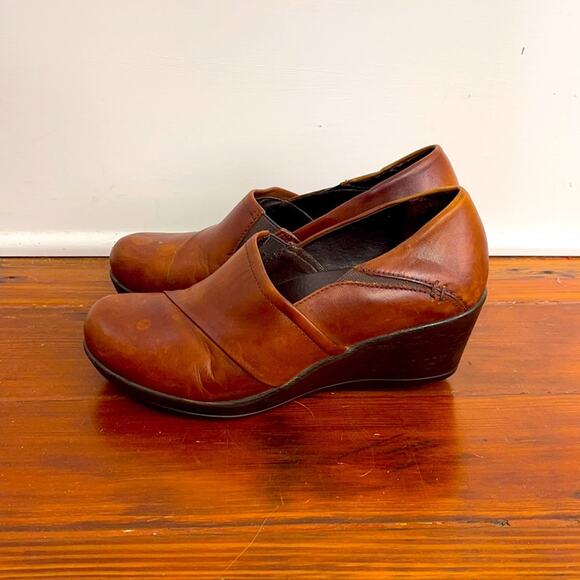 Dansko Rosaline leather slip on wedge clogs sz 37 - Picture 1 of 7